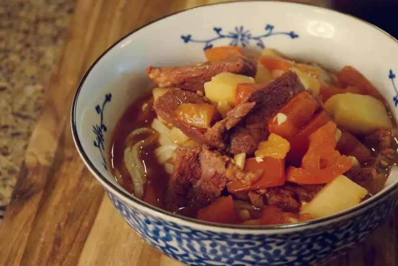 簡單快手家鄉味道牛肉麵