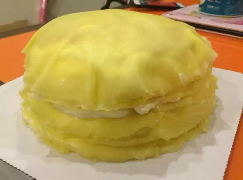 8寸千層榴槤蛋糕
