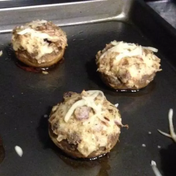 beef stuff mushroom 牛肉焗蘑菇