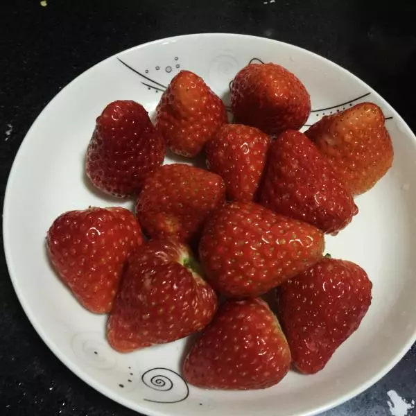 草莓冰糖葫蘆 ～