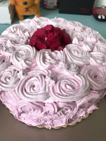 火龍果玫瑰蛋糕
