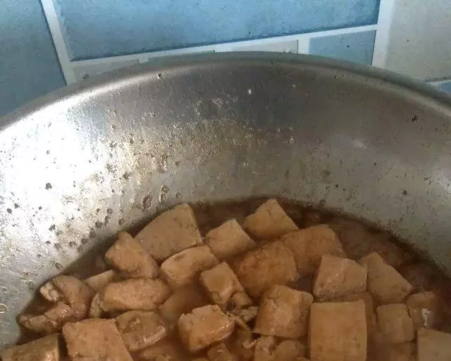 咕嘟豆腐（老爸拿手菜之1）