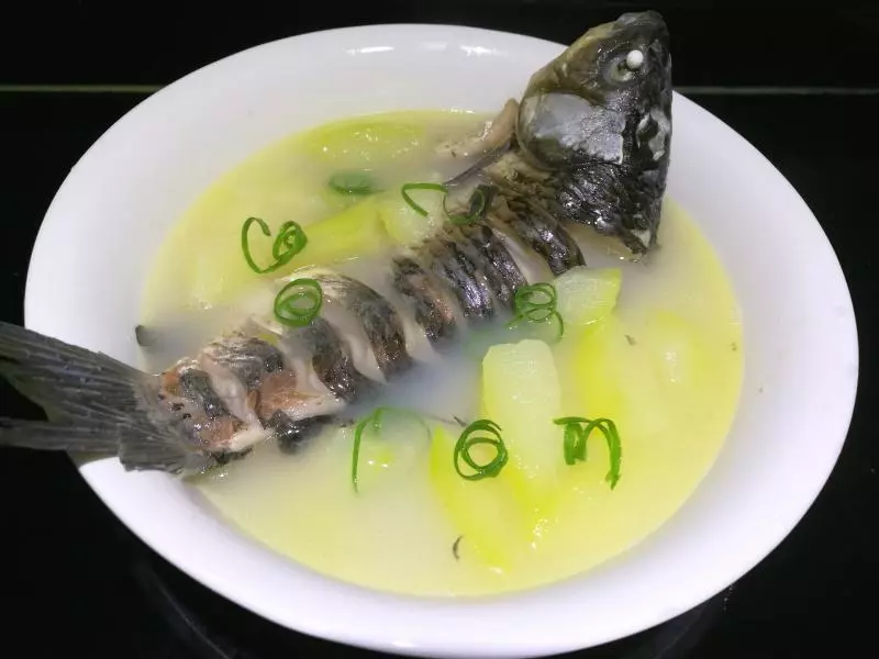 悅媽靚湯之～青木瓜鯽魚湯