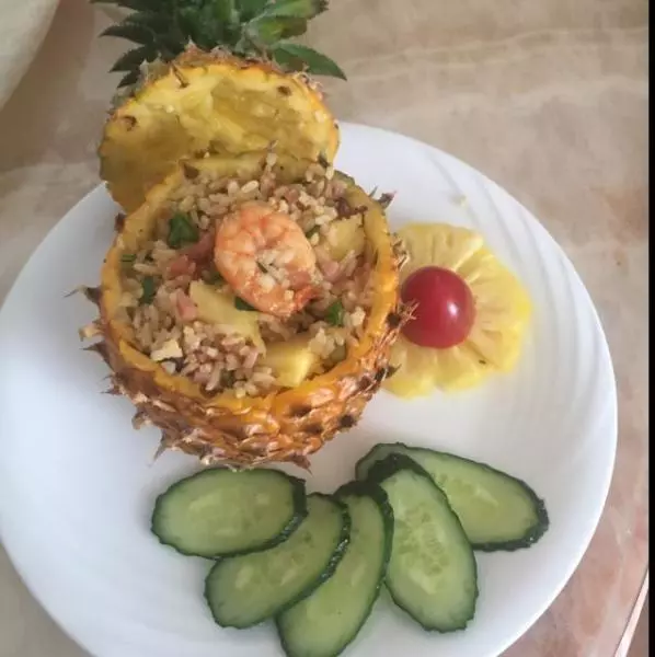 菠蘿海鮮飯