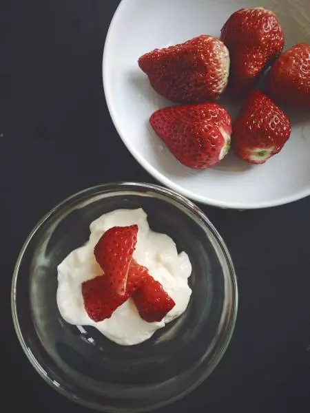 法式酸奶油草莓