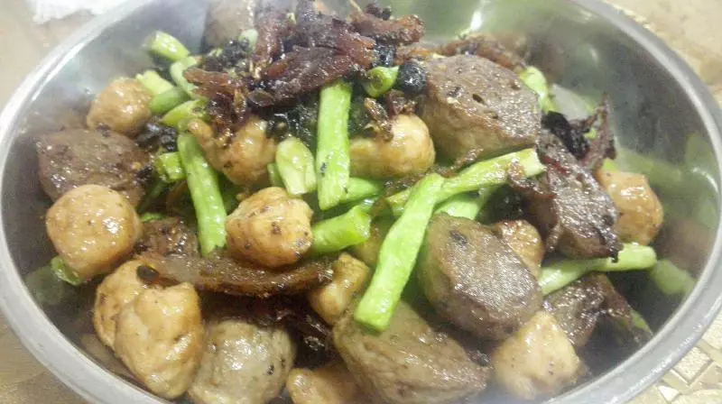 豆豉鯪魚炒豆角肉丸