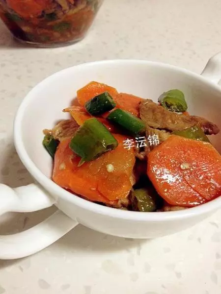 辣味胡蘿蔔炒肉