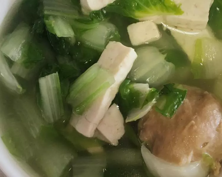 肉丸豆腐小白菜湯