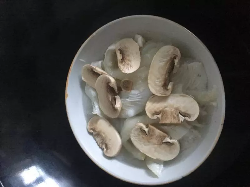 魚翅蘑菇湯