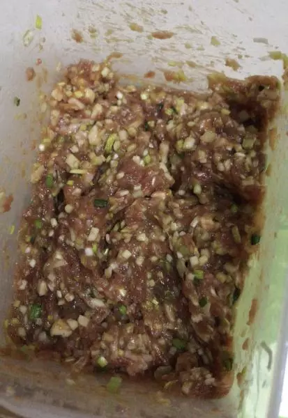韭黃豬肉荸薺餃子