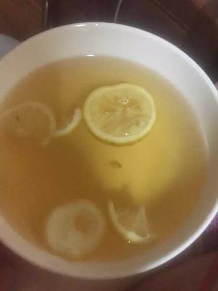 半顆檸檬茶
