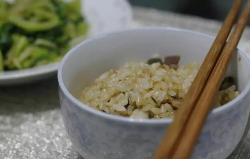 香菇鹹肉糙米飯