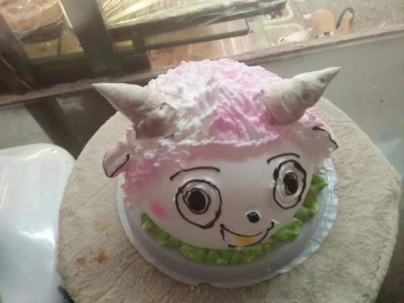 美羊羊裱花生日蛋糕