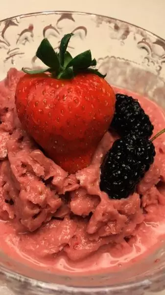 草莓沙冰（紅酒版）