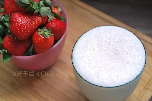 草莓奶昔（冰凍草莓簡易版）