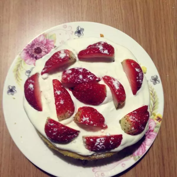 六寸草莓裸蛋糕