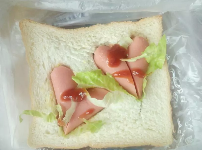 簡單愛心早餐-三明治