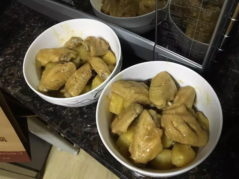 土豆燉雞翅，簡單2人餐