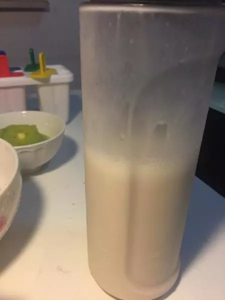 石榴汁酸奶飲