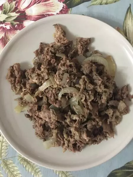 黑胡椒洋蔥牛肉片