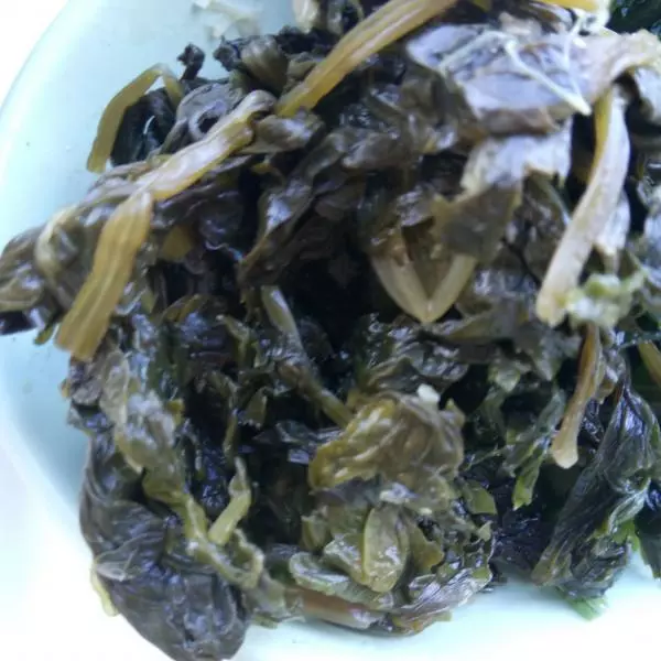 腌制芹菜葉