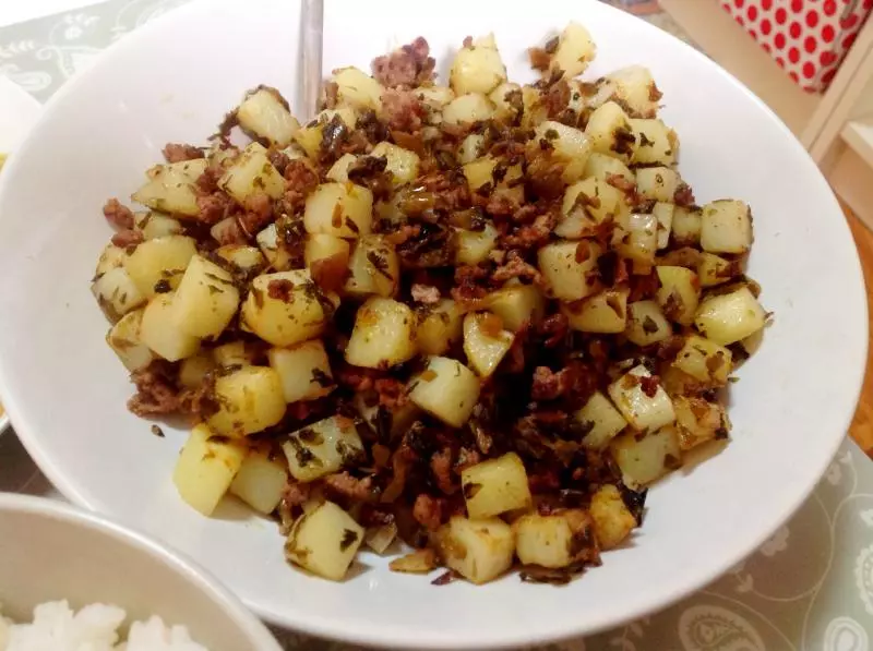 碎米芽菜土豆丁