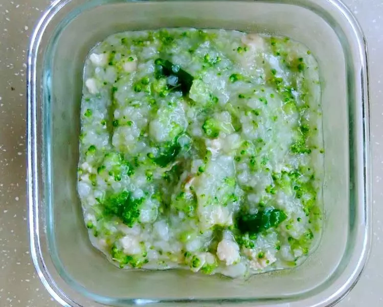 寶寶輔食：西蘭花雞肉軟米飯