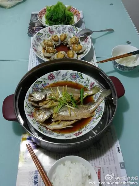 蒸鍋煮食50分鐘（鮑魚、黃花魚、生菜）