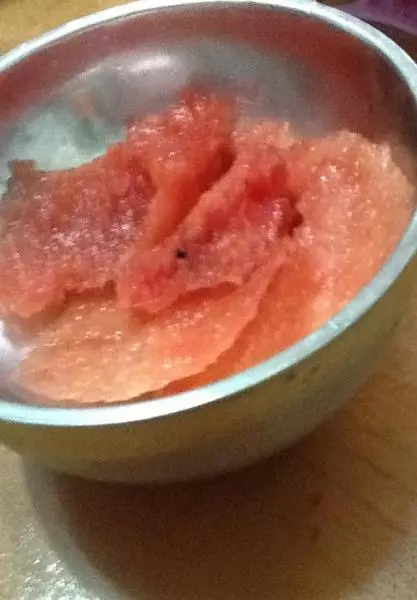 冰鎮可口的水果塊