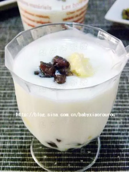蜜豆榴槤酸奶杯