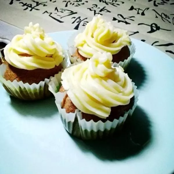 蜜桃冰銳香草杯子蛋糕-cupcake+糖霜