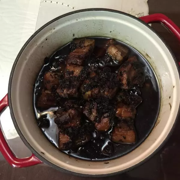 梅乾菜燒五花肉