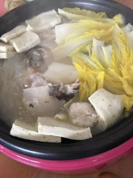 魚頭豆腐粉絲煲