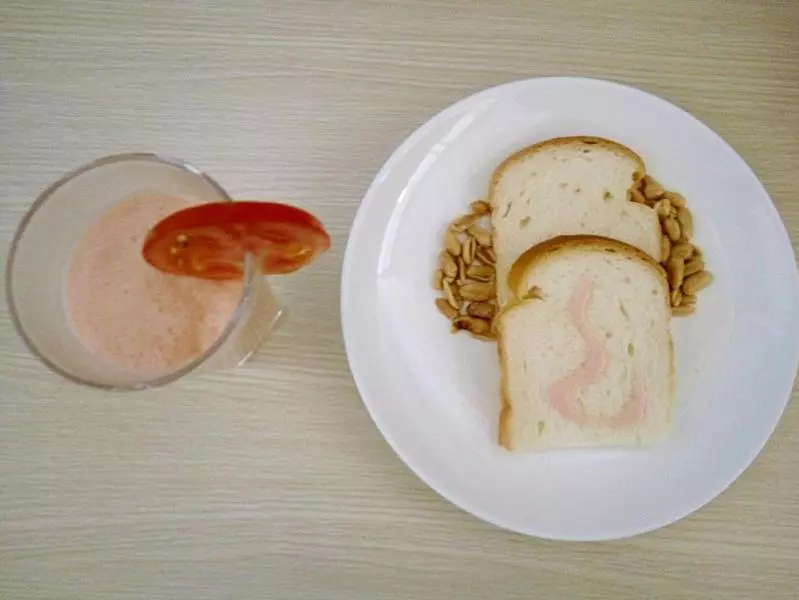 土司+番茄汁早餐（簡易）