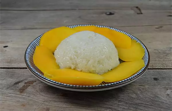芒果椰汁糯米飯