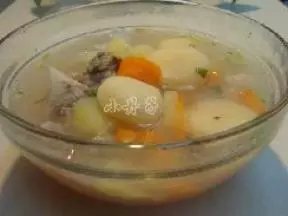 馬蹄胡蘿蔔燉豬骨湯