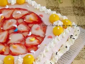 草莓果凍裝飾蛋糕