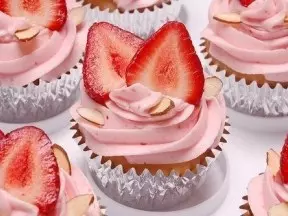 草莓蛋糕杯
