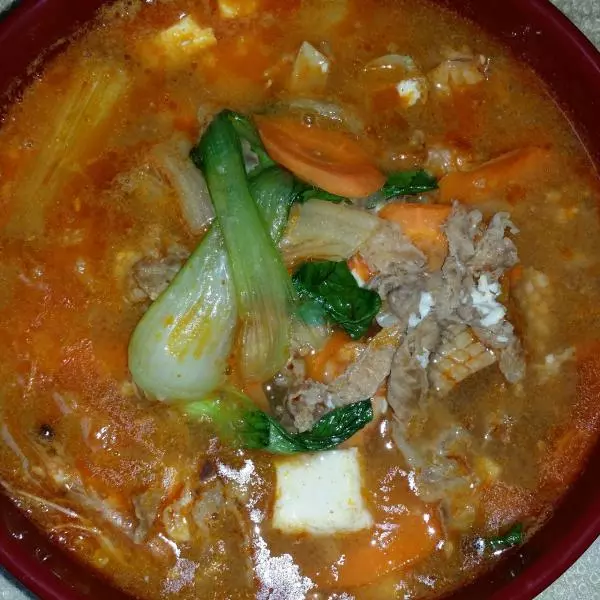 韓式辣白菜海鮮豆腐湯