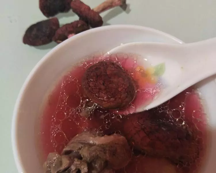 三明野生紅菇燉鴨肉