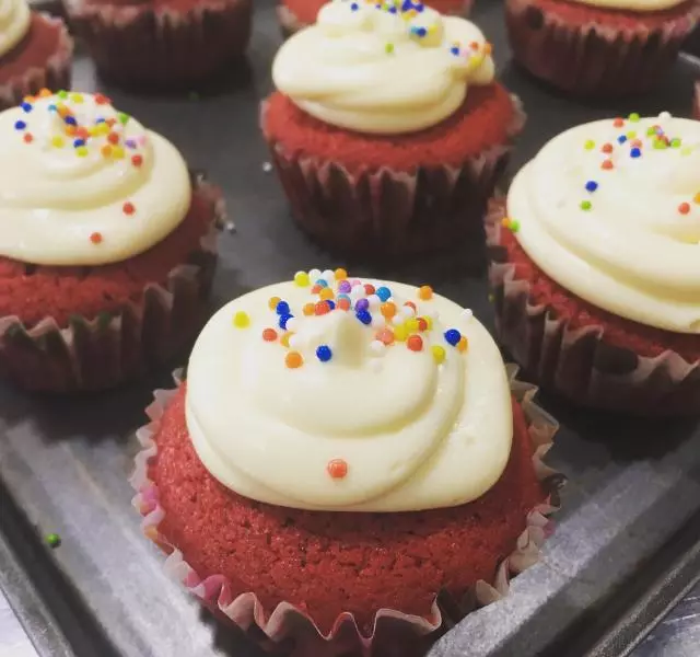 紅絲絨杯子蛋糕 Red Velvet Cupcake