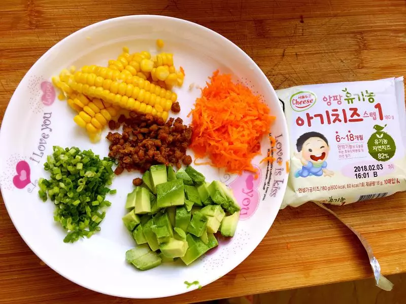寶寶輔食：牛油果玉米米飯餅