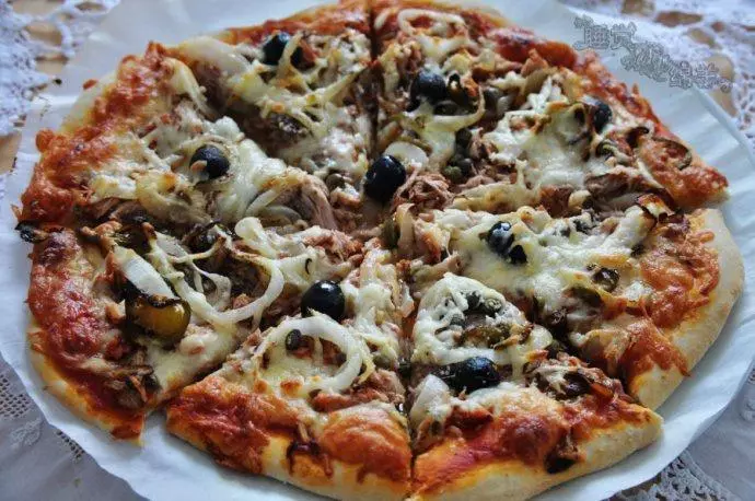 金槍魚橄欖披薩