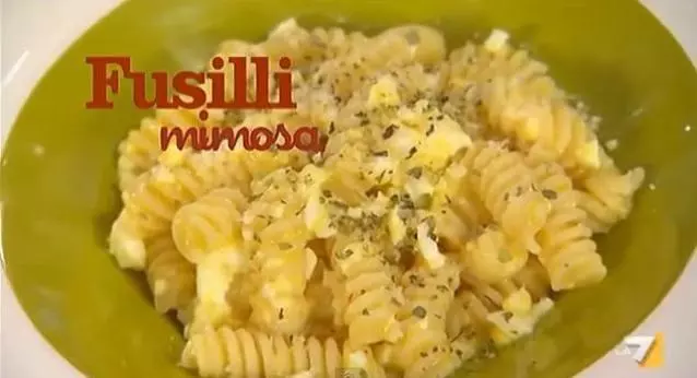 含羞草螺絲義大利面（Fusilli Mimosa)