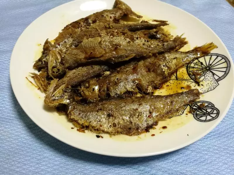 油炸黃集子魚