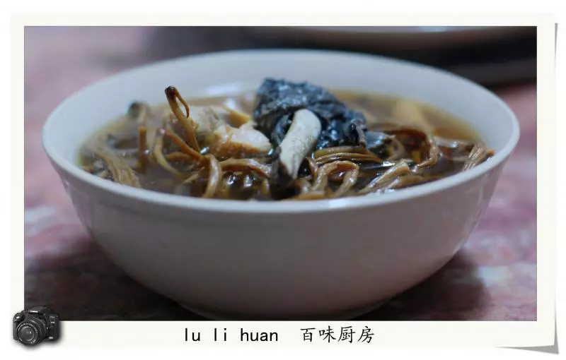 茶樹菇烏雞湯