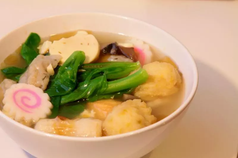魚蛋雜菌玉子豆腐湯