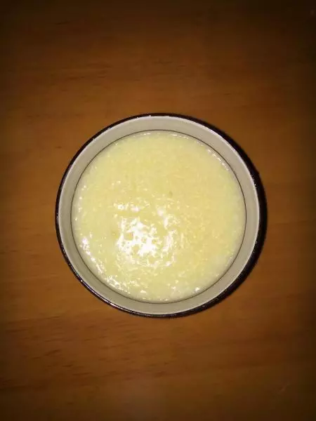 一碗泛米油的小米粥