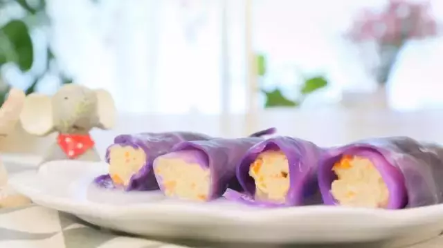 紫甘藍包肉卷  寶寶輔食食譜