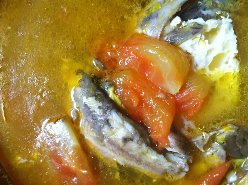 營養美味的西紅柿煎蛋煮黃顙魚